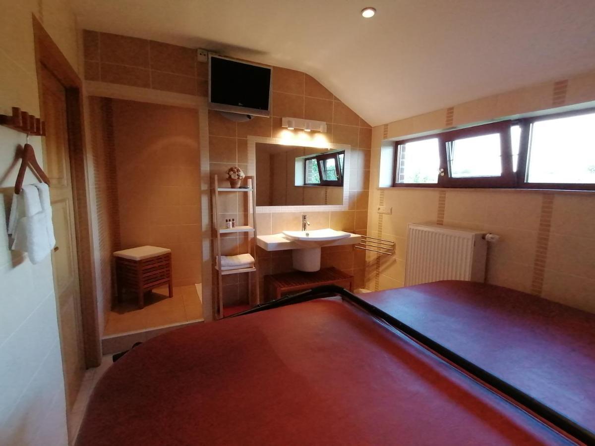 L'Atelier D'Arthur - Gite Chaleureux Avec Jacuzzi. Tenneville Zewnętrze zdjęcie
